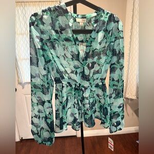 Floral Print Wrap Top Greenish blue w/white sz.XS ptp 16 bnwt